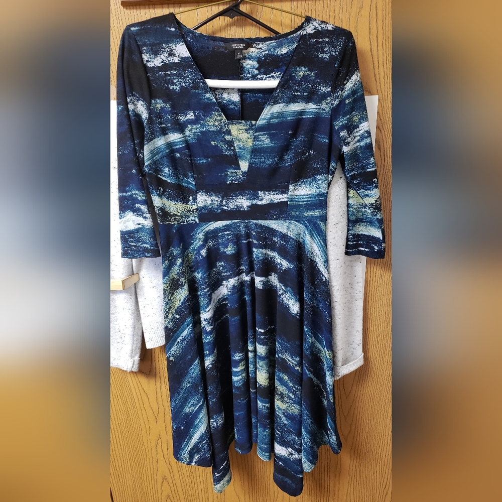 Simply Vera dress size medium
